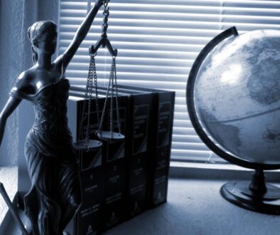 jessica45-lady-justice-2388500_1920